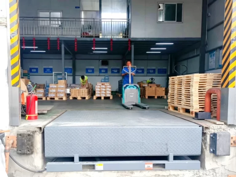 10 Ton Fixed Hydraulic Dock Leveler 3x Efficiency Gain for Bearing Warehouse